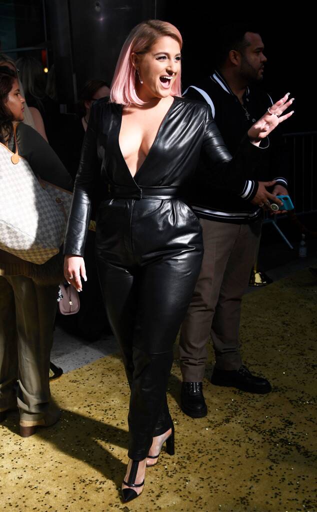 Meghan Trainor - Meghan Trainor In Leather - HD Wallpaper 
