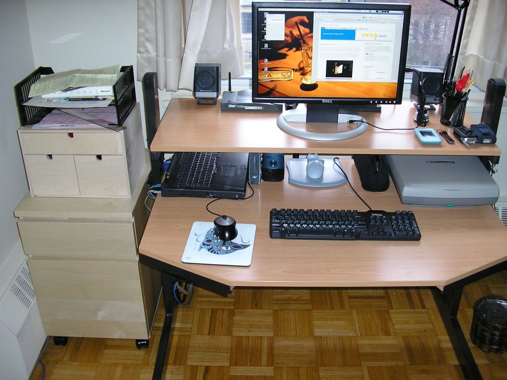 Work Desk Cable Management - HD Wallpaper 