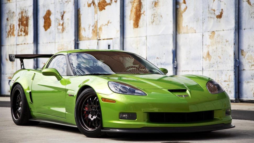 Chevrolet Corvette Z06 Wallpaper,2013 Hd Wallpaper,chevrolet - 2012 Corvette Z06 Green - HD Wallpaper 