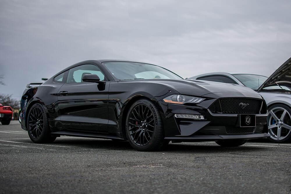 Charming 2017 Ford Mustang Gt Performance Package 86 - Ford Mustang Blacked Out - HD Wallpaper 