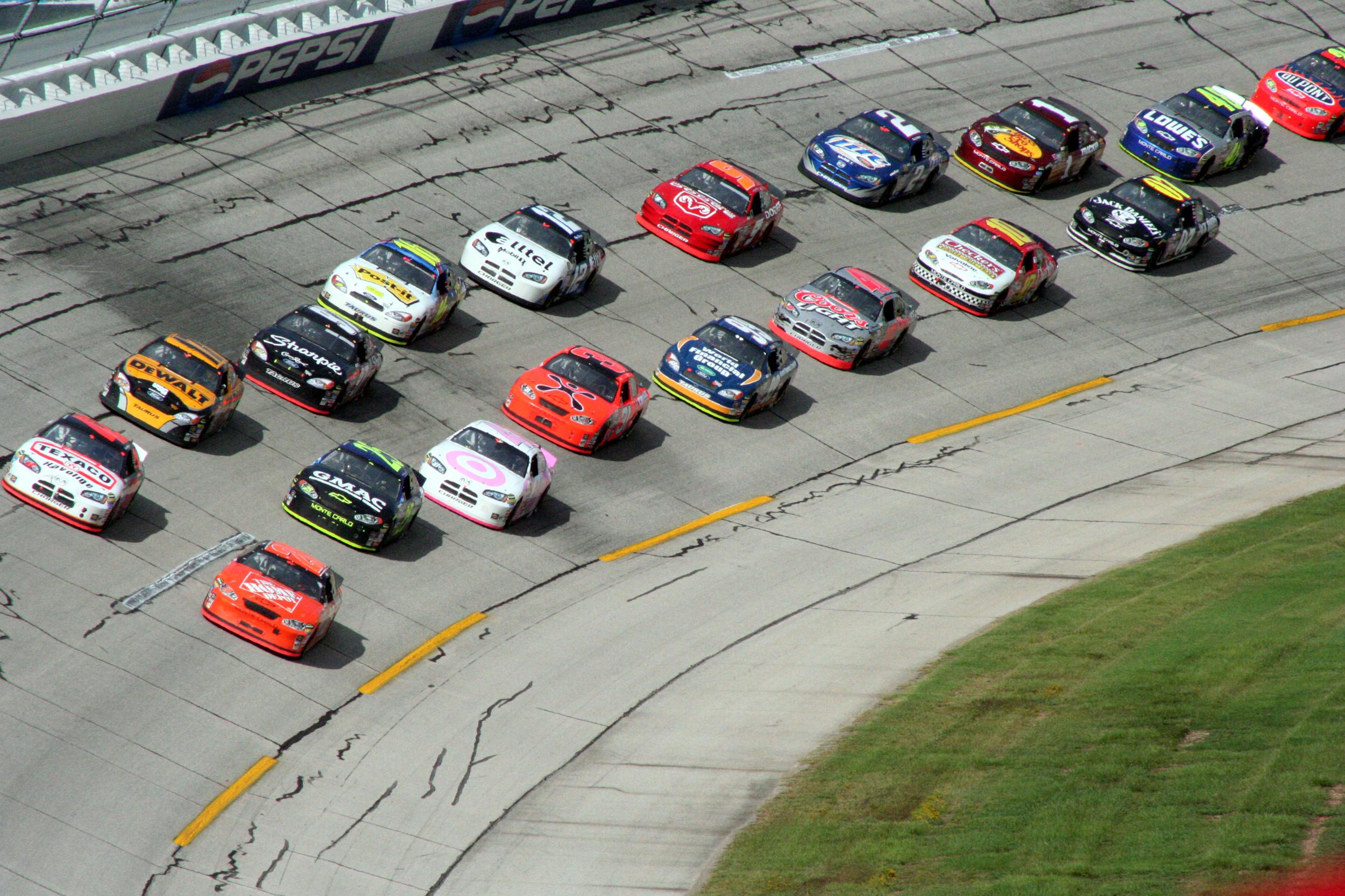 Nascar Race Cars On Track - HD Wallpaper 