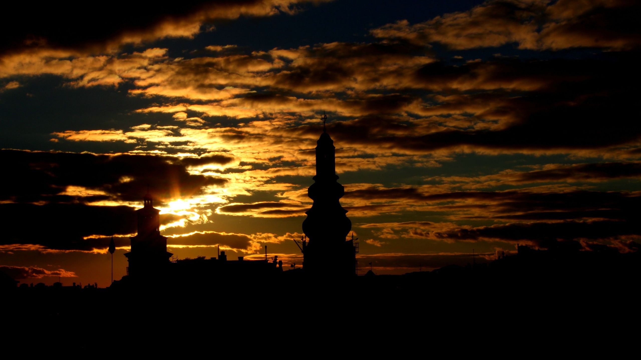 The Sunset A Late Autumns Eve In Stkholm Sweden Wallpaper - Sunset - HD Wallpaper 