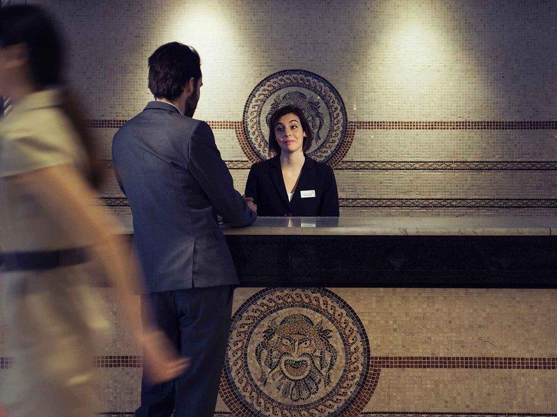 Hotel Mercure Lyon Centre Saxe Lafayette - HD Wallpaper 