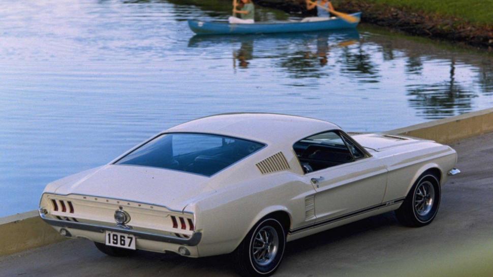 Ford Mustang Coupe 1967 Wallpaper,ford Hd Wallpaper,coupe - HD Wallpaper 