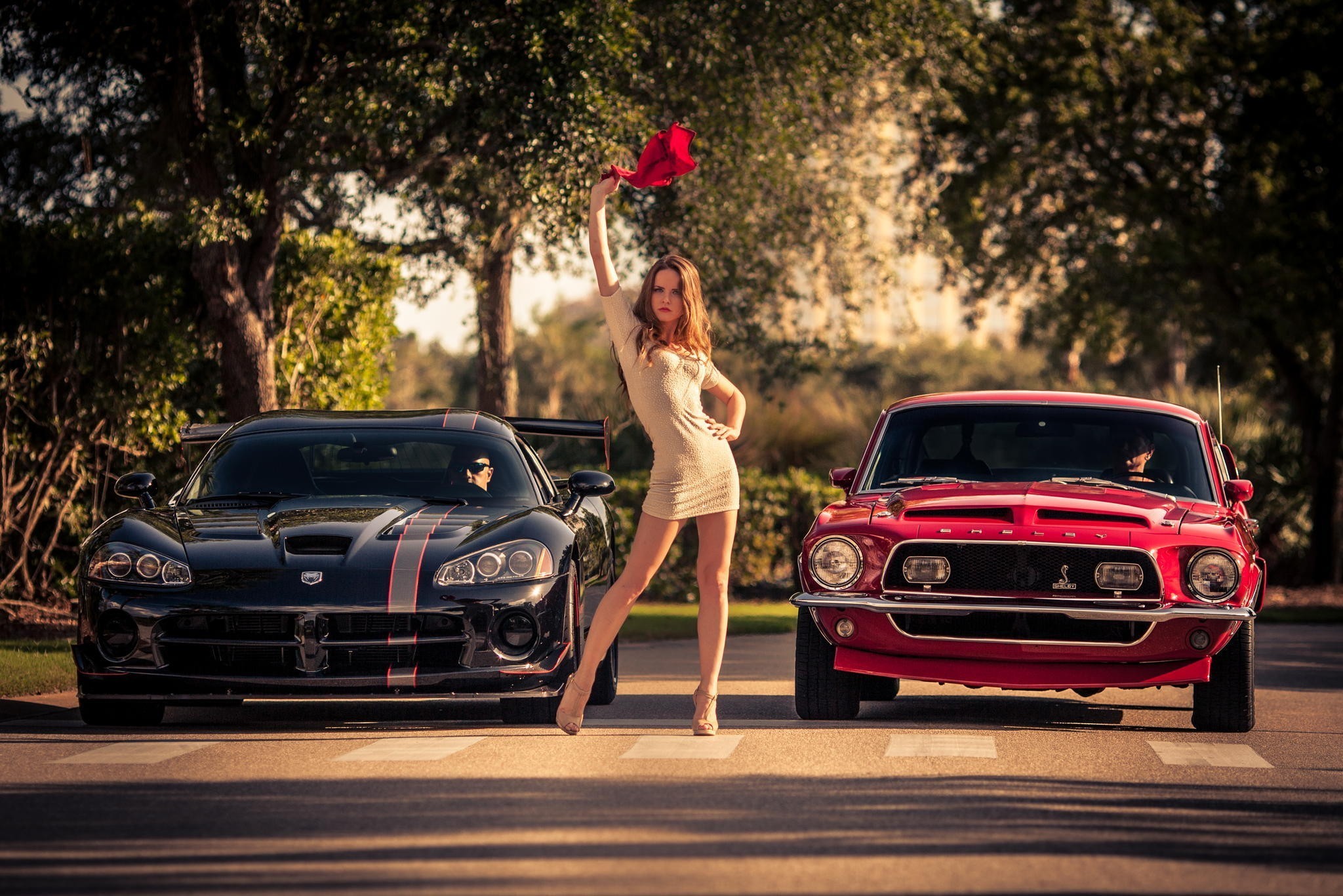 Muscle Car And Girls - HD Wallpaper 