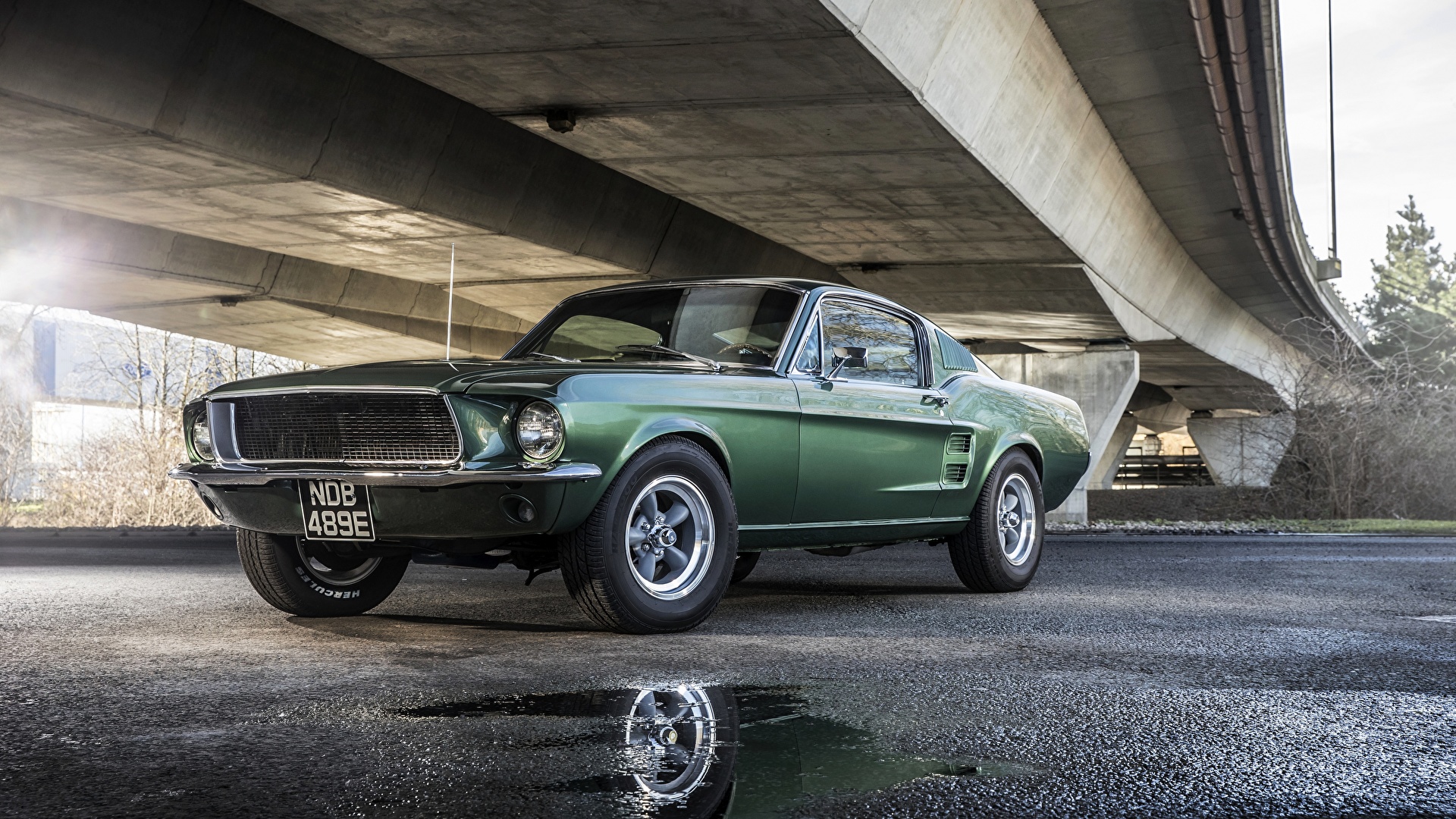 Bullitt Mustang Wallpaper Iphone - HD Wallpaper 