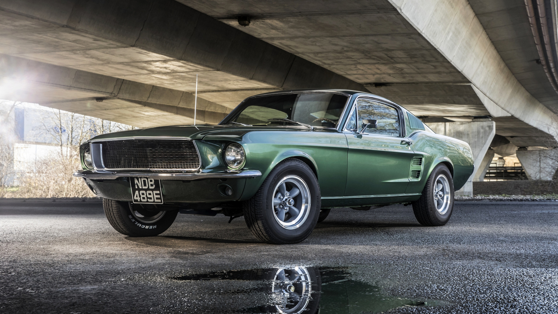 Bullitt Mustang Wallpaper Iphone - HD Wallpaper 