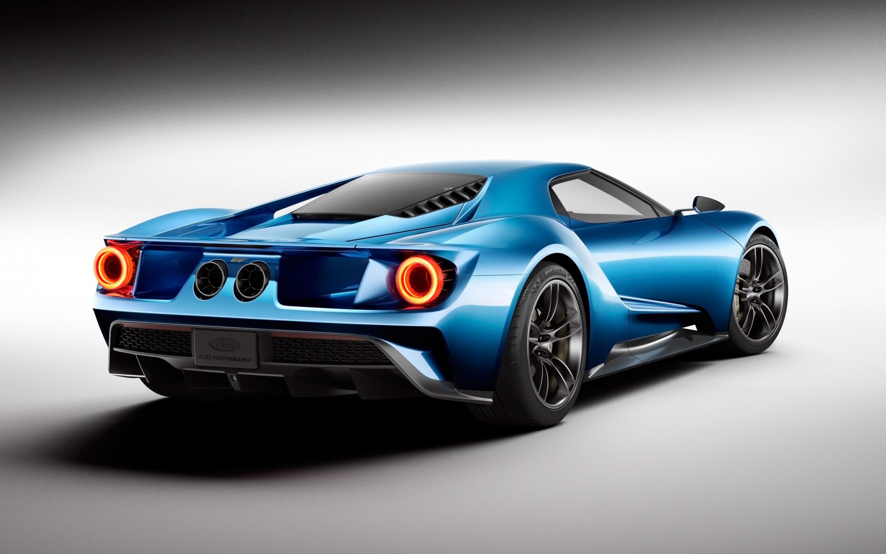 2016 Ford Gt 2 Car Hd Wallpaper - HD Wallpaper 