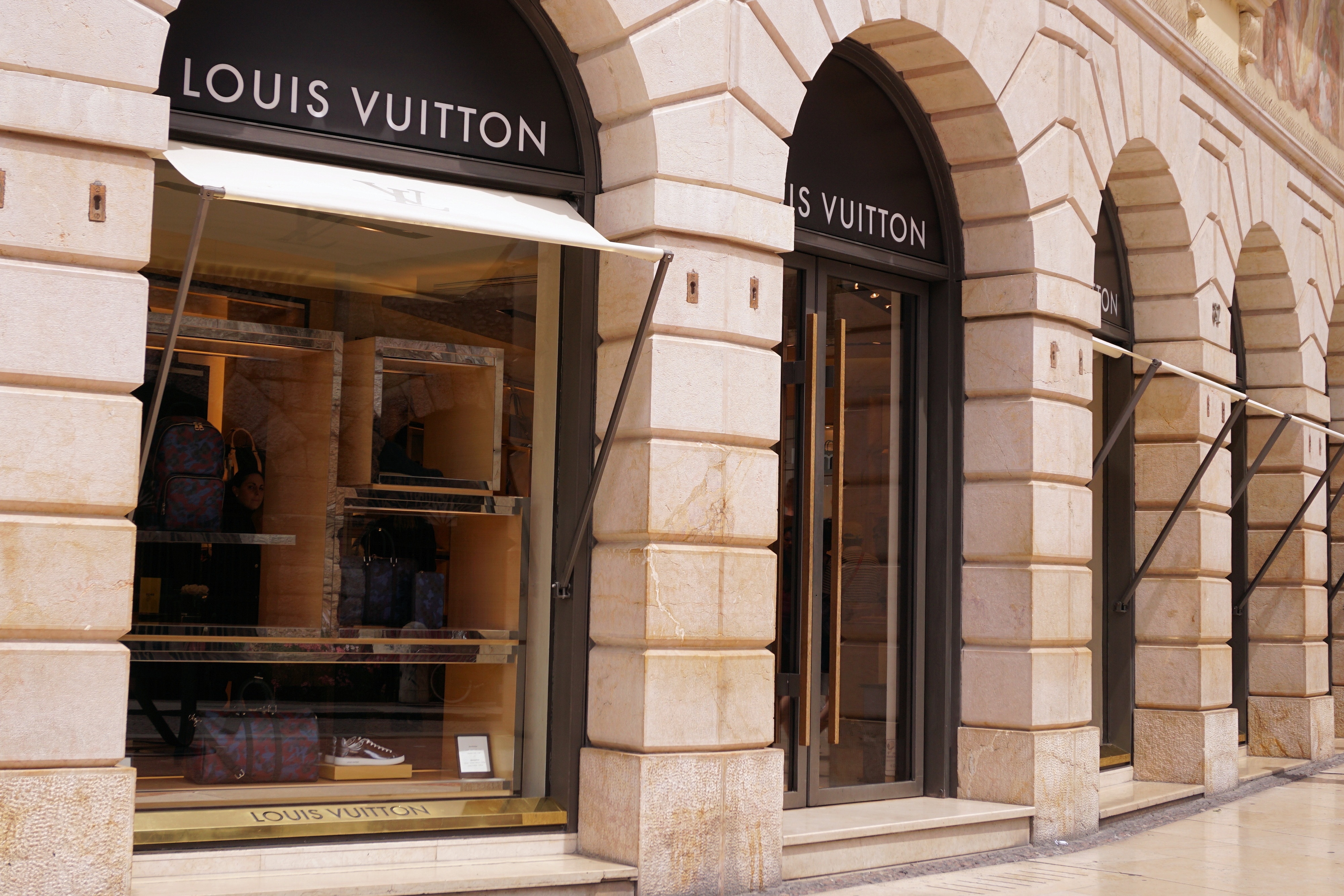 Louis Vuitton Wallpaper Hd - HD Wallpaper 
