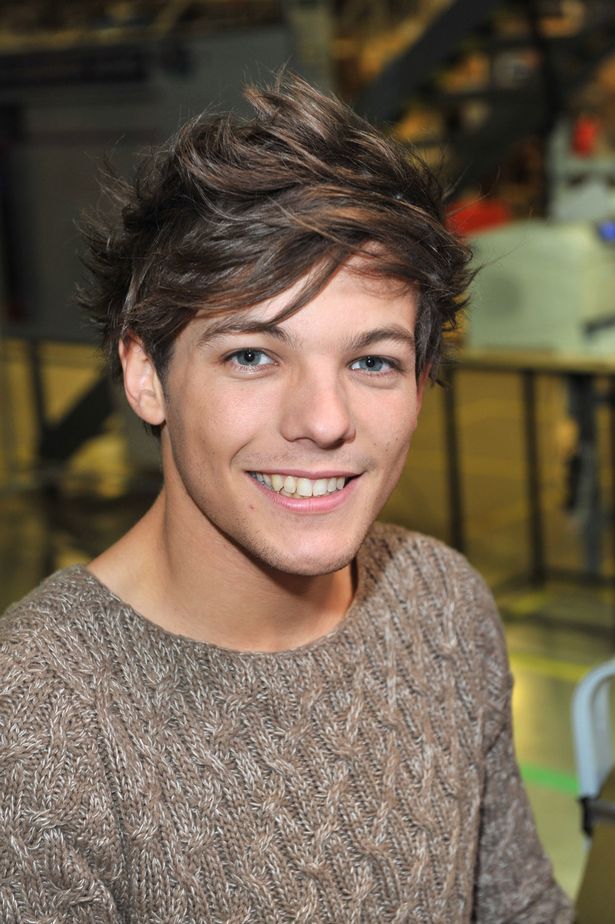 One Direction Louis Tomlinson - HD Wallpaper 