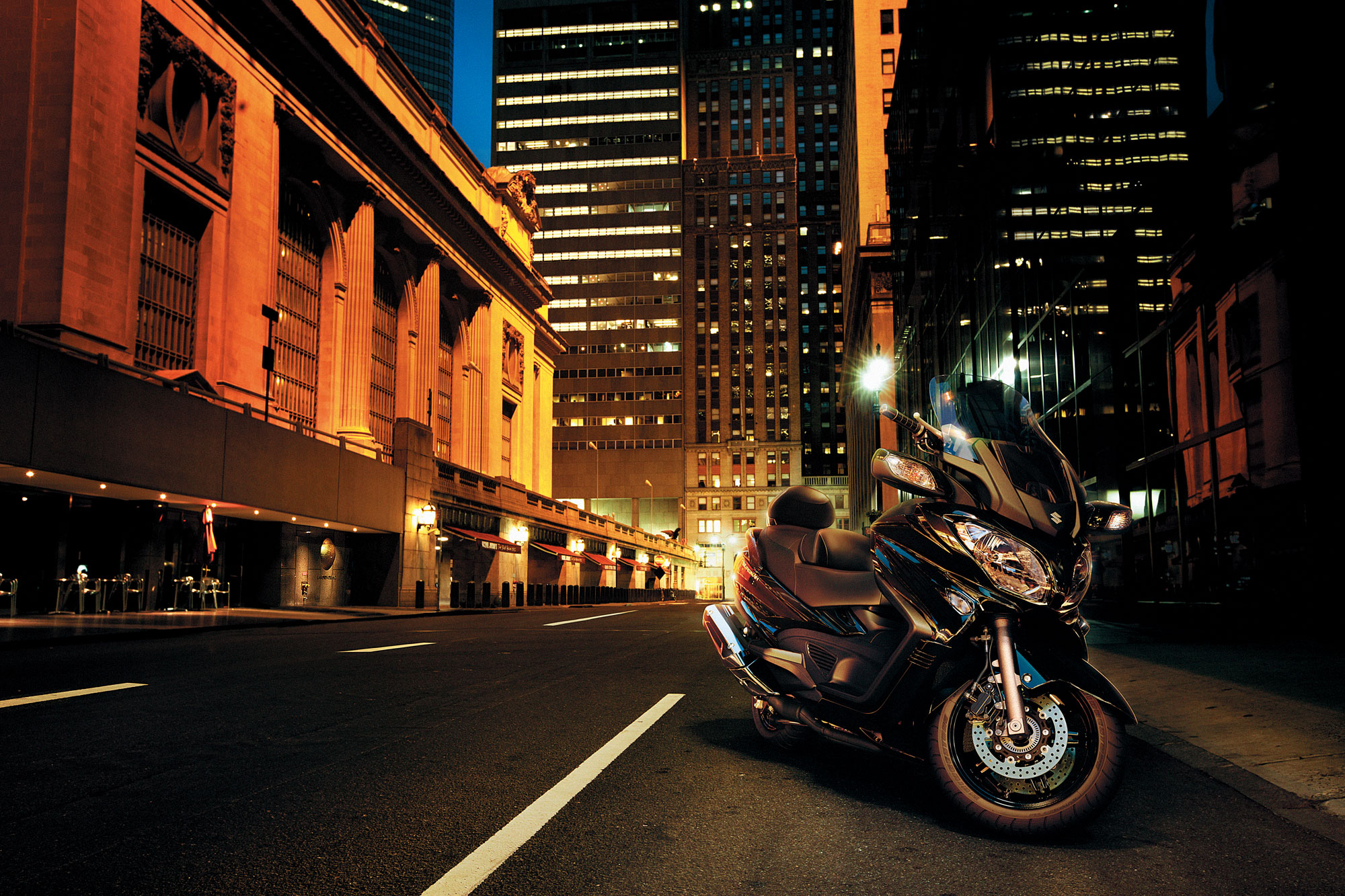 2013 Suzuki Burgman 650 Executive Abs F Wallpaper - Suzuki Burgman 650 2013 - HD Wallpaper 