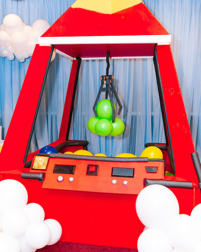 Cardboard Balloon Decoration From A Toy Story Birthday Toy Story