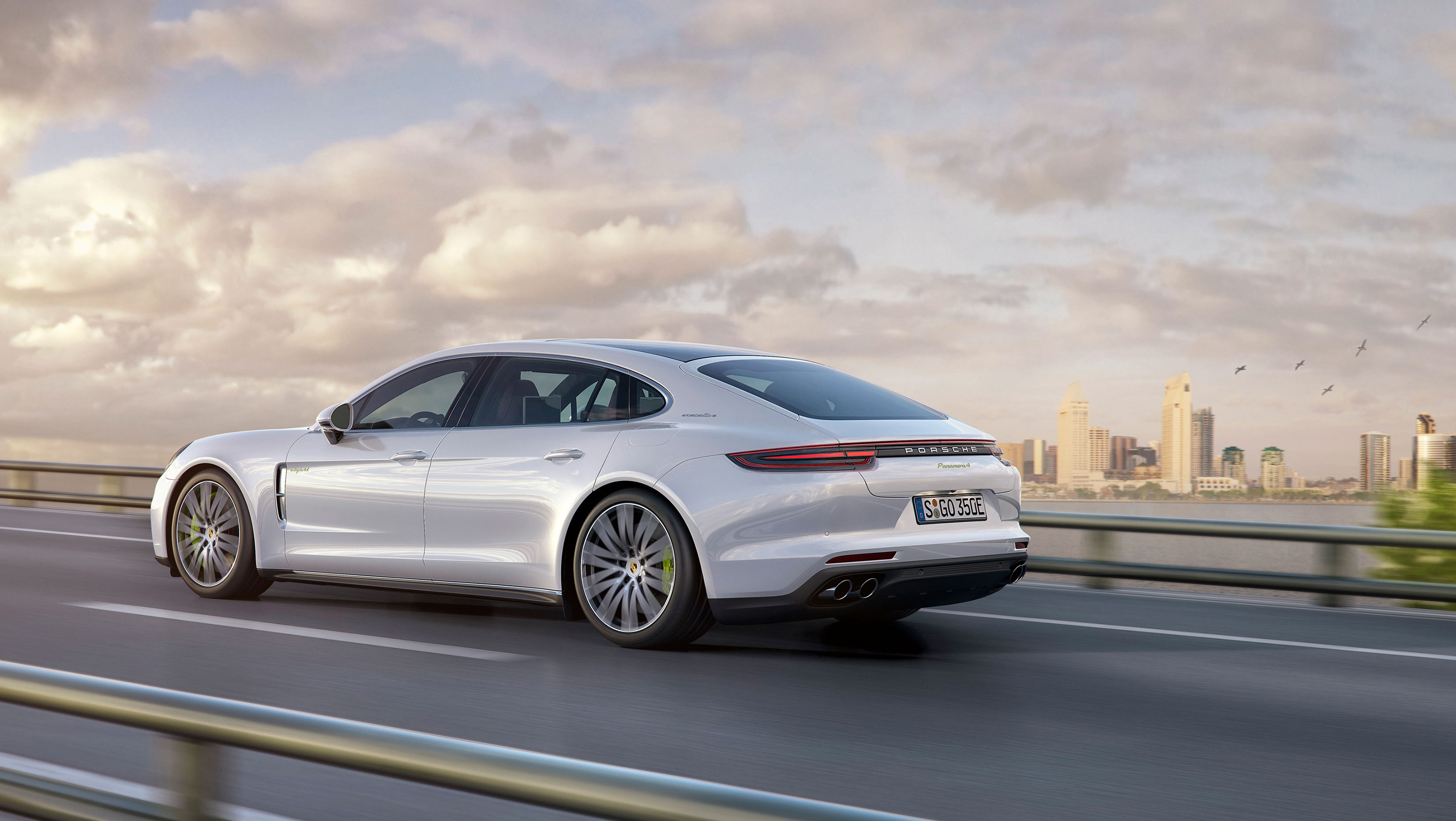 Porsche Panamera 4e Hybrid - HD Wallpaper 