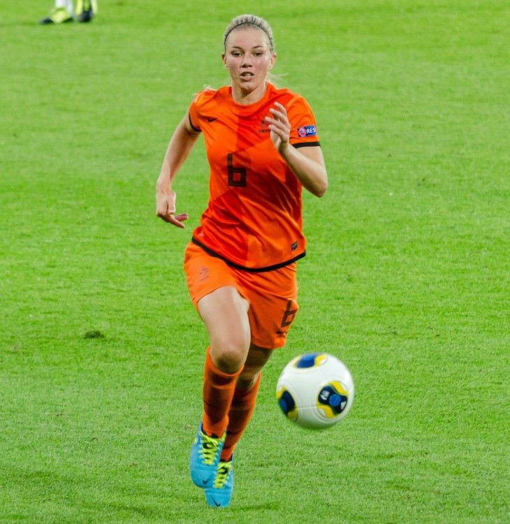 Anouk Hoogendijk - HD Wallpaper 