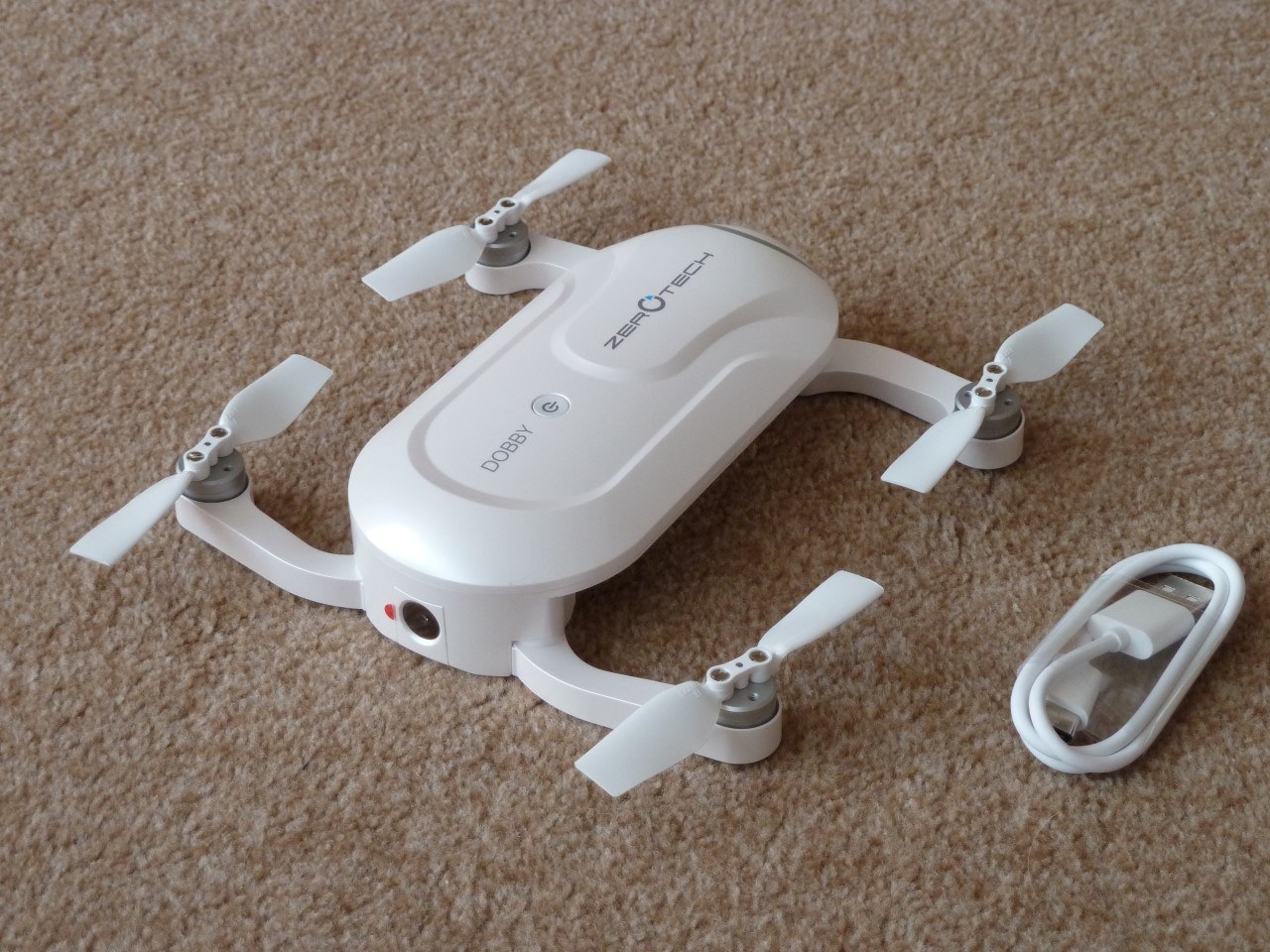 Dobby Selfie Drone Hd Wallpaper - Dobby Pocket Selfie Drone - HD Wallpaper 