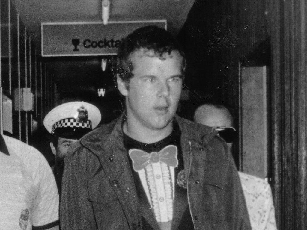 Martin Leach Murderer - HD Wallpaper 