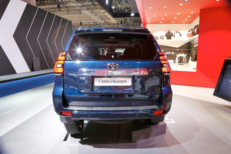 2018 Toyota Prado - Toyota Land Cruiser 2018 Facelift - HD Wallpaper 