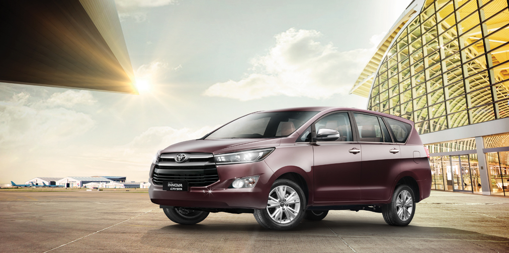 Innova Crysta 2019 Price In Mumbai - HD Wallpaper 