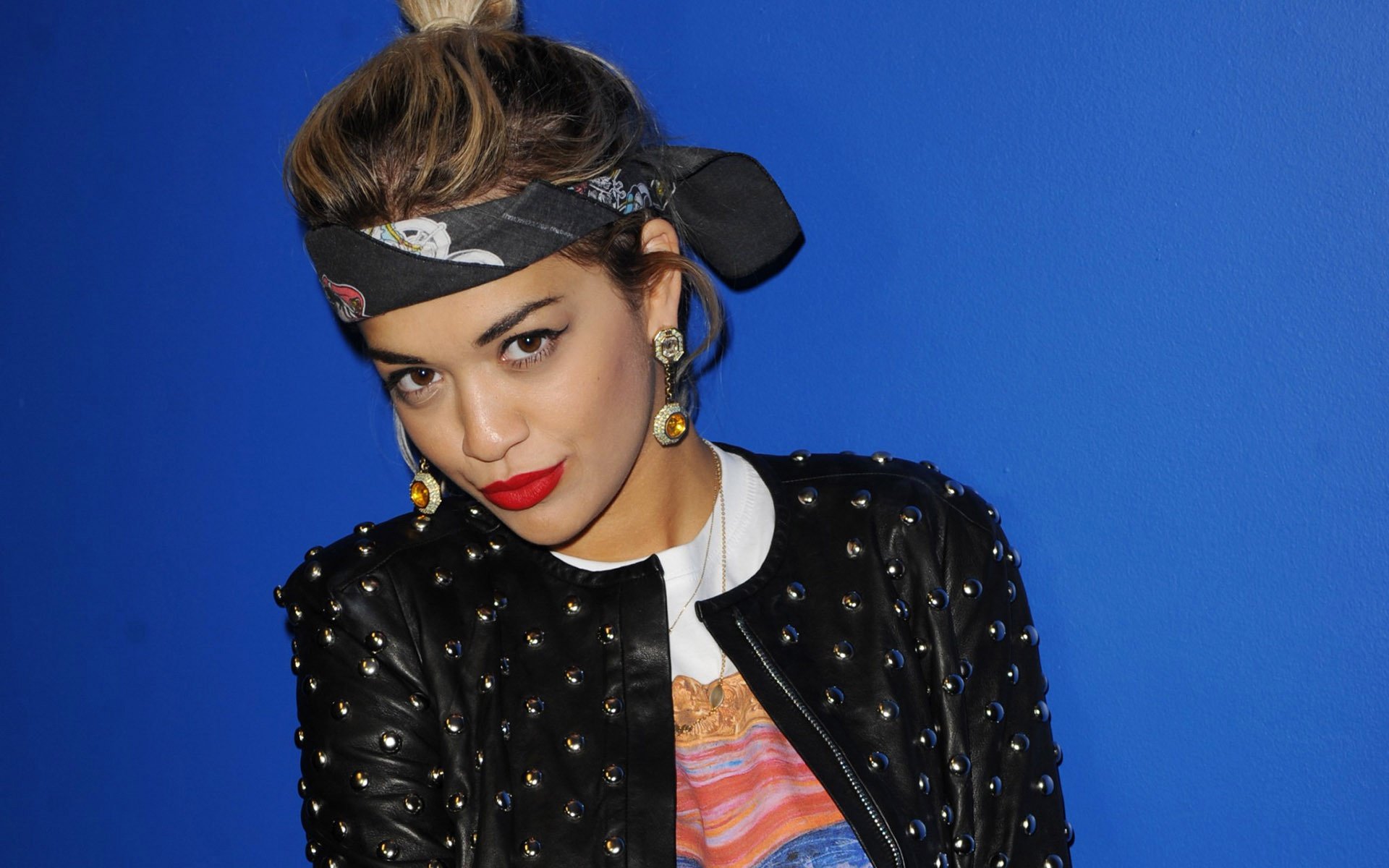 High Resolution Rita Ora Hd Wallpaper Id - New Look Lyrics Rita Ora - HD Wallpaper 