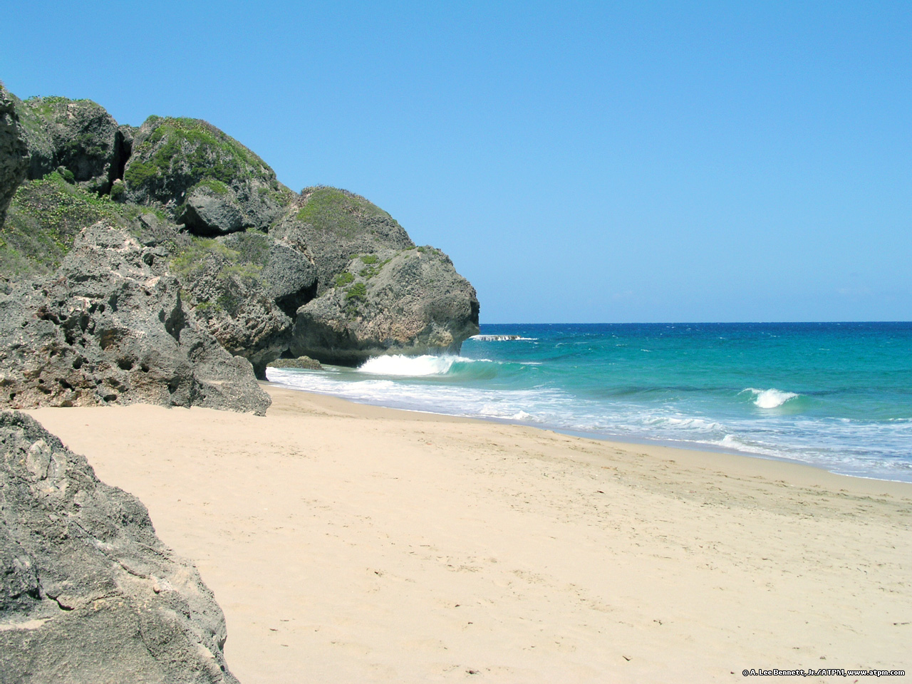 Puerto Rico Wallpapers Free - Coastal Plains In Puerto Rico - HD Wallpaper 