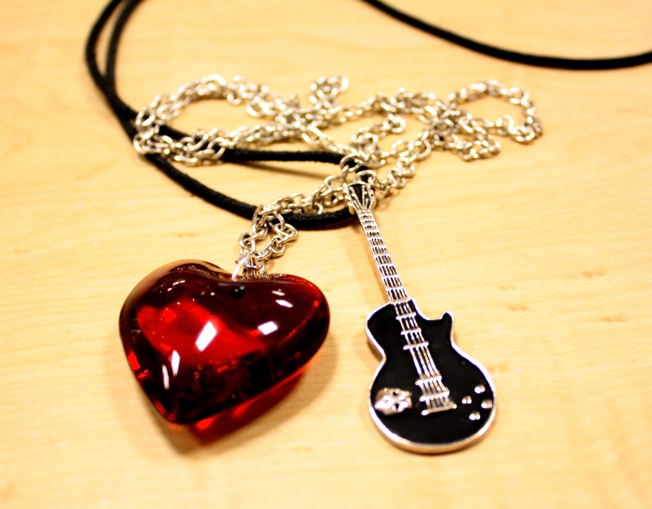 I Love Rock Music Necklace - Love Rock - HD Wallpaper 