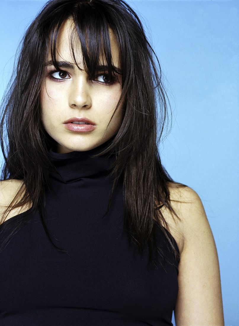 Straight Black Hair Actress - HD Wallpaper 