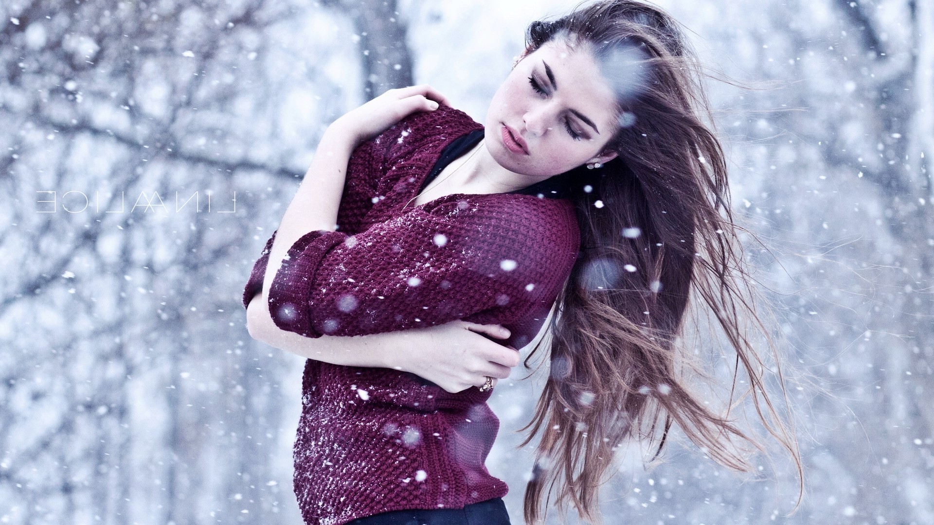 Modelo Fotos En La Nieve - HD Wallpaper 