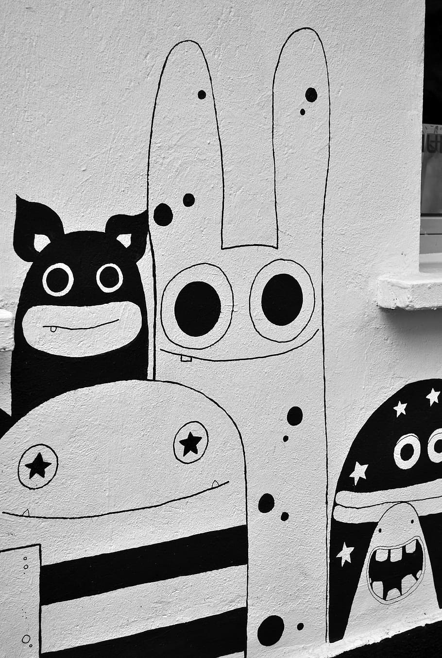 Black And White Wall Doodle, Street Art, Monster, Comic, - Black And White Wall Paint Art - HD Wallpaper 