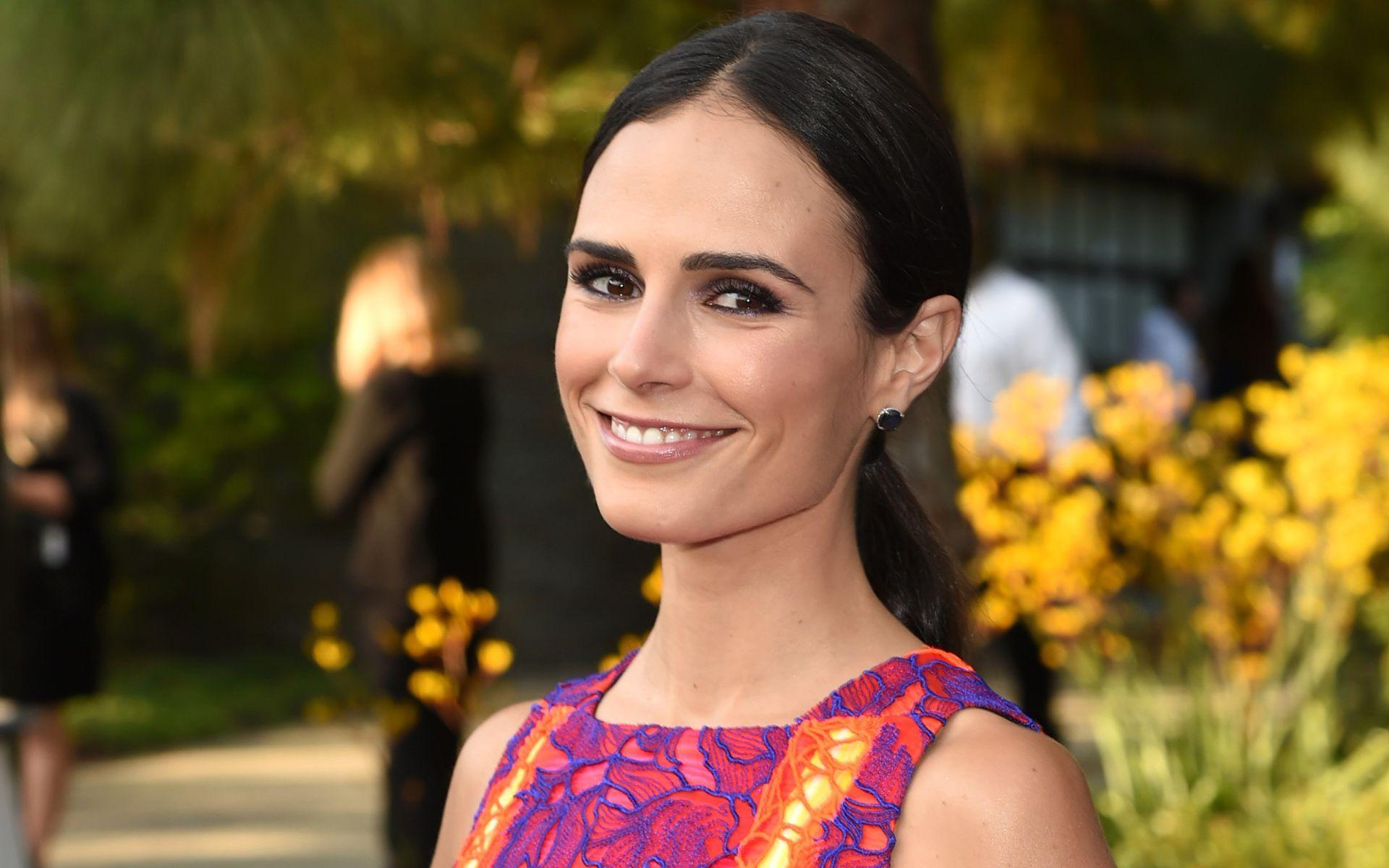 Hd Jordana Brewster With A Large Smile Wallpaper - Wallpaper - HD Wallpaper 