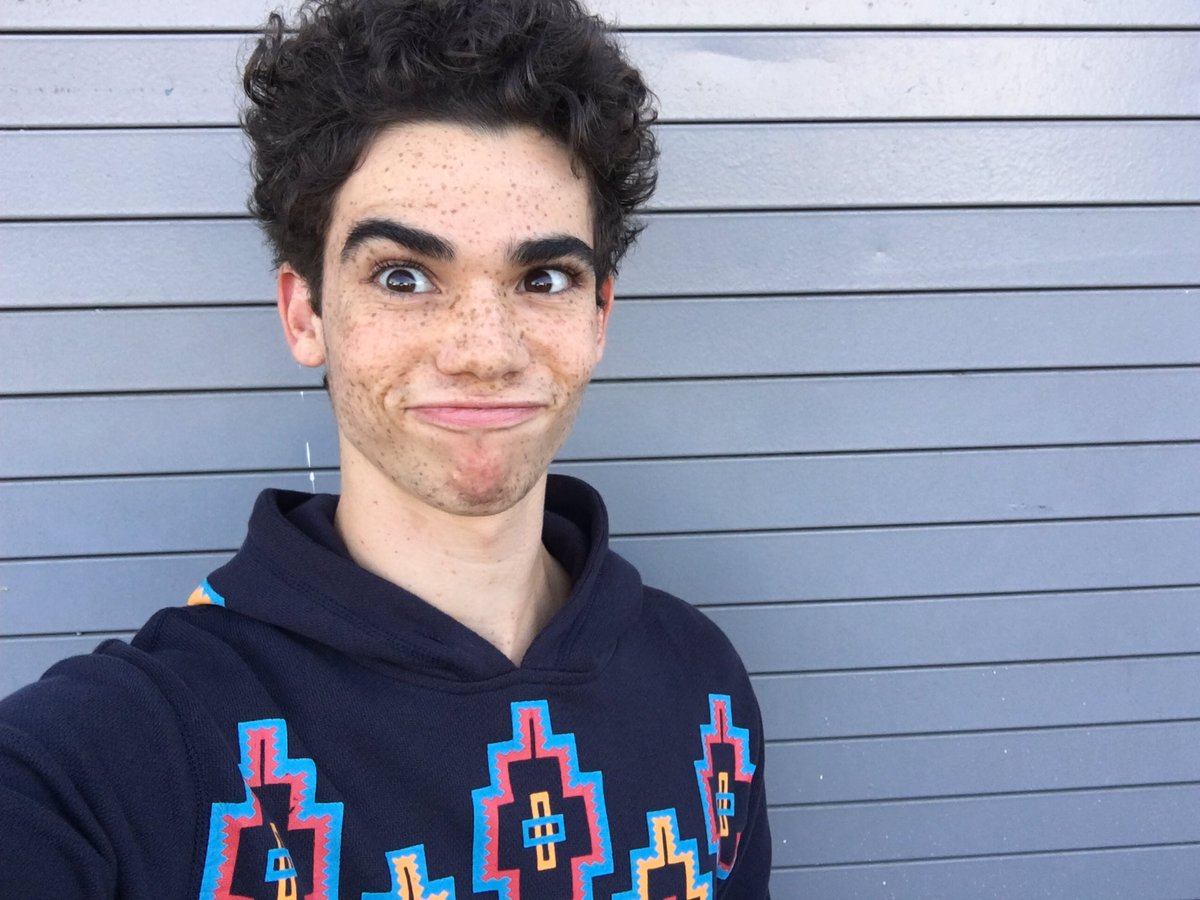 Cameron Boyce Goofy - HD Wallpaper 