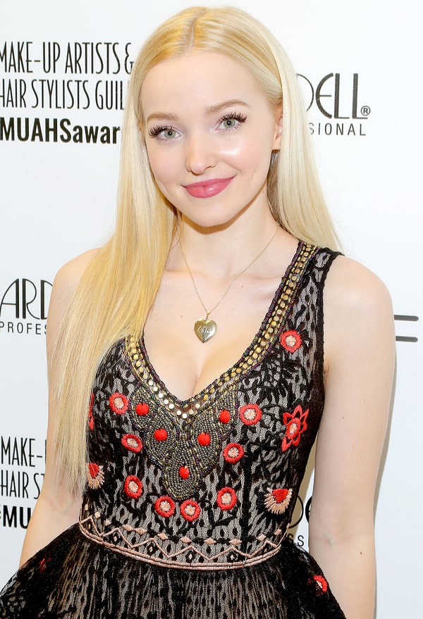 Nice Wallpapers Dove Cameron 600x879px - Dove Cameron - HD Wallpaper 