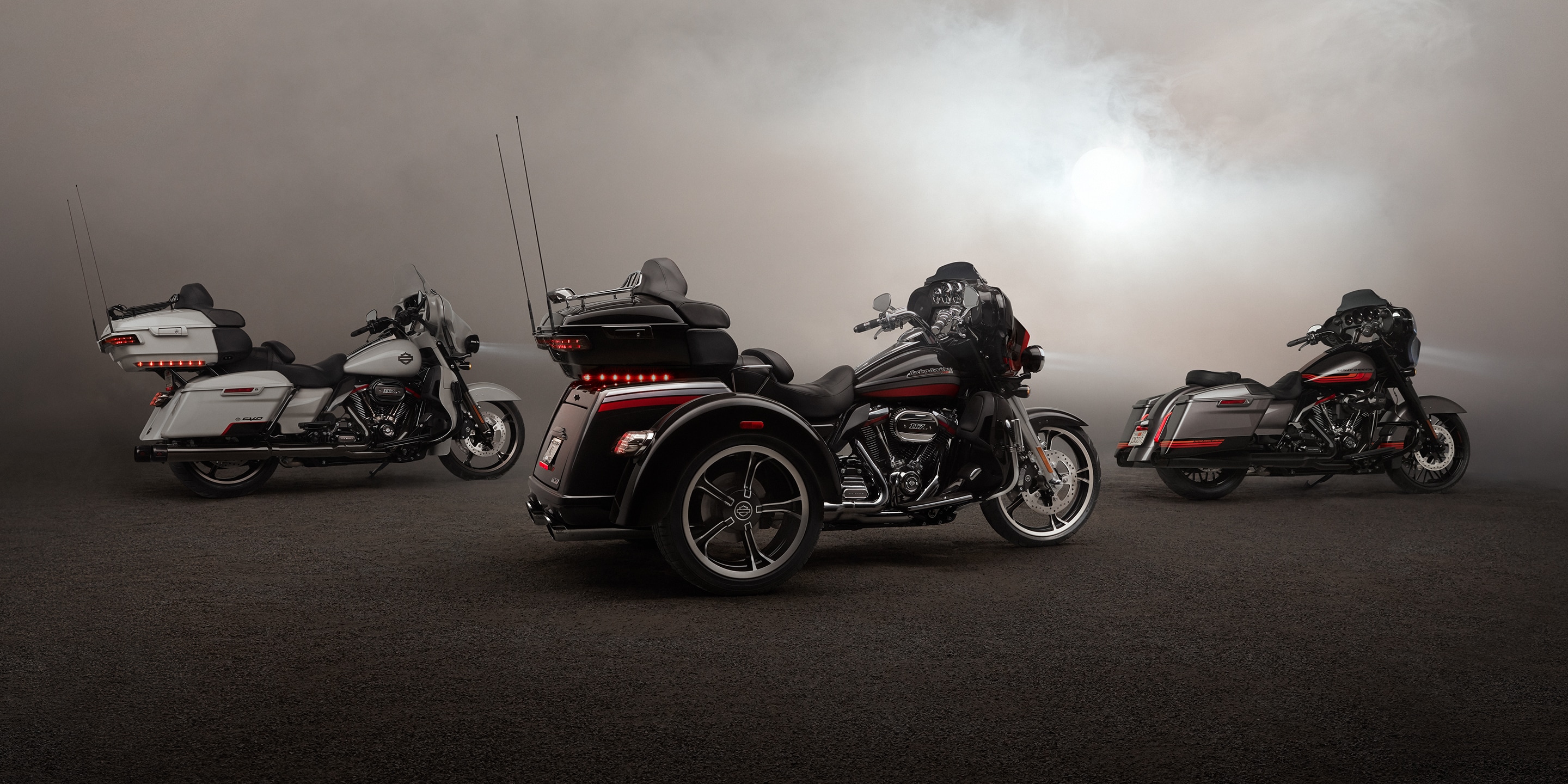 Cvo Tri Glide 2020 Harley Davidson Cvo - HD Wallpaper 