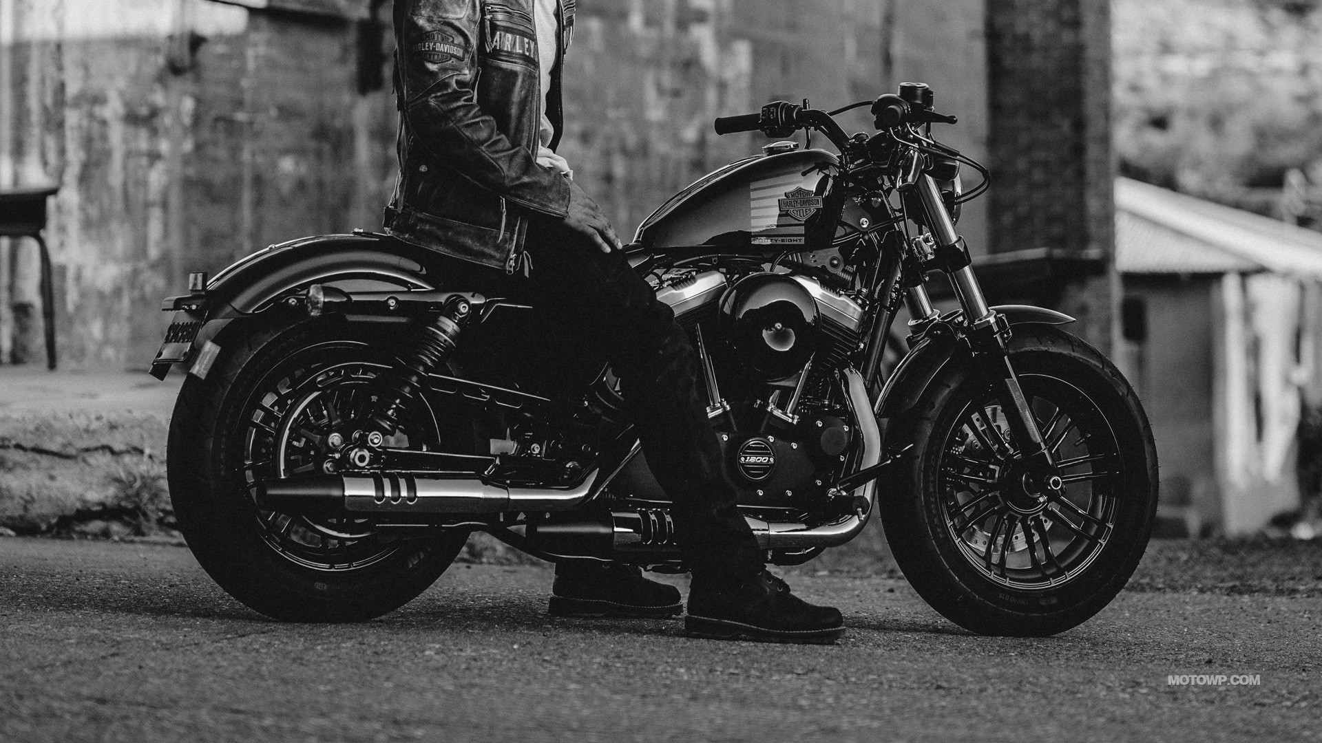 Motorcycles Wallpapers Harley Davidson Sportster Forty - Harley Davidson Forty Eight Wallpaper Hd - HD Wallpaper 