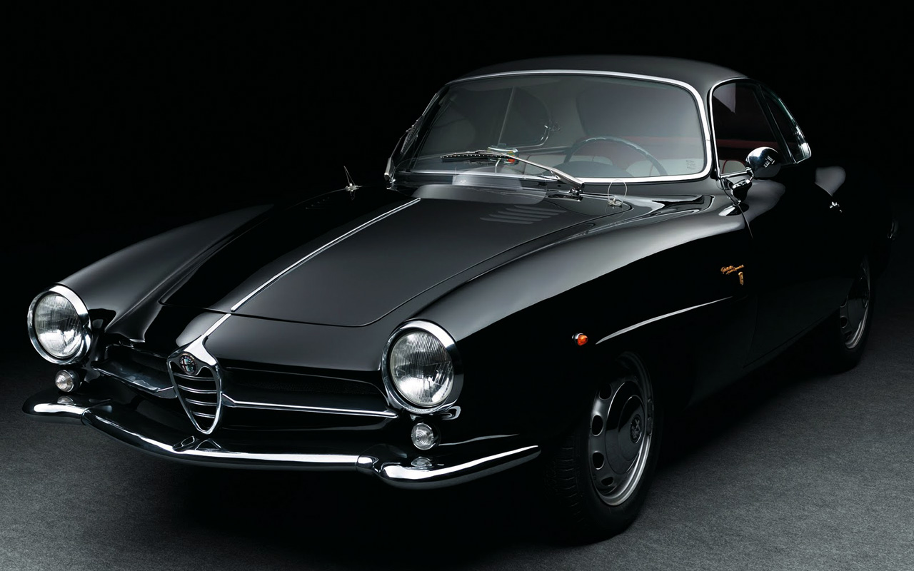 Alfa Romeo Retro Car - HD Wallpaper 