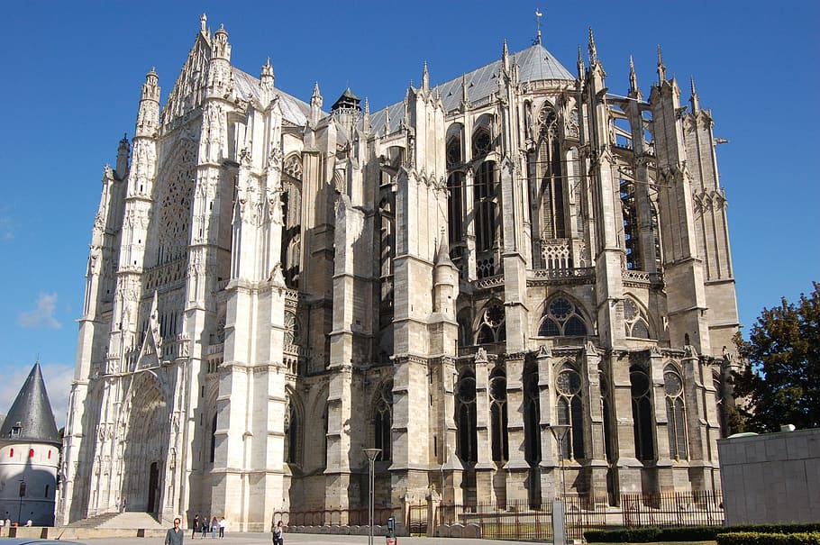 Beauvais Cathedral - HD Wallpaper 