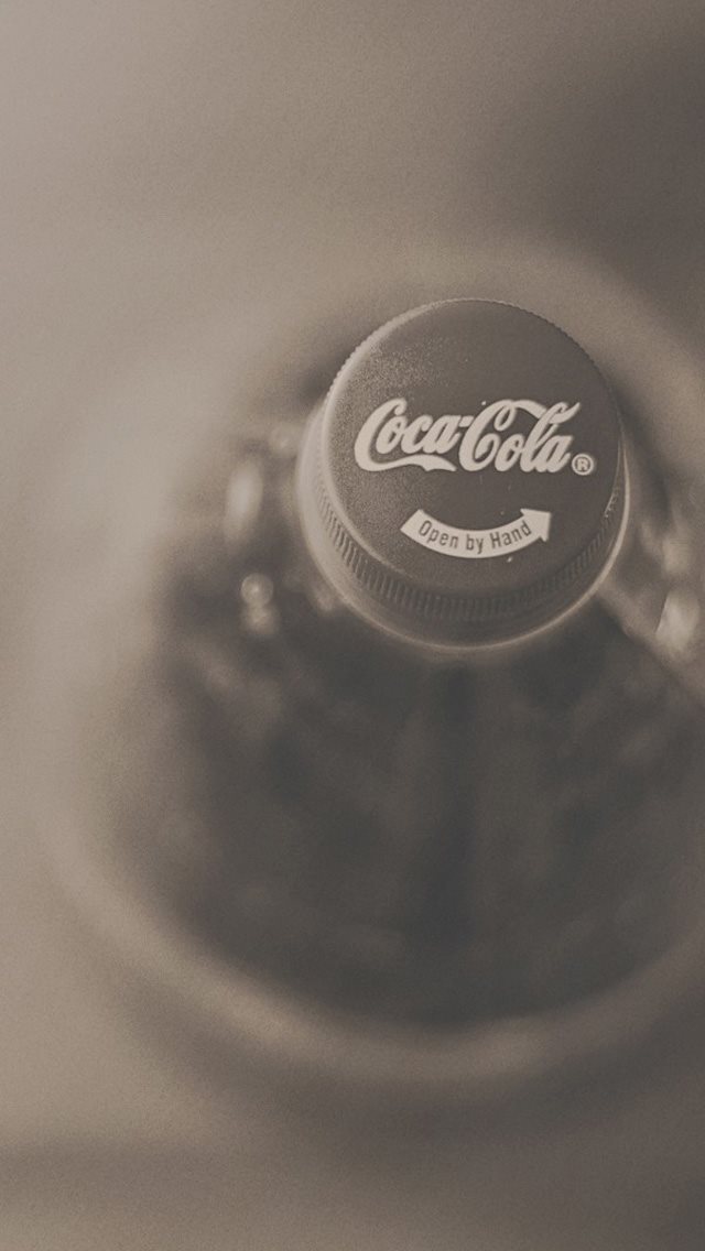 Cocacola Bottle Capsule Art Iphone 8 Wallpaper - Iphone Coke Wallpaper Bottle - HD Wallpaper 