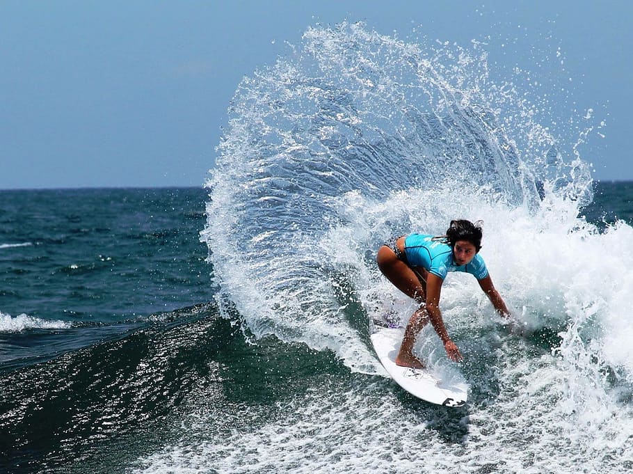 Woman Surfboarding During Daytime, Surf, Girl, Sport, - Bangladesh Surfer Girl - HD Wallpaper 