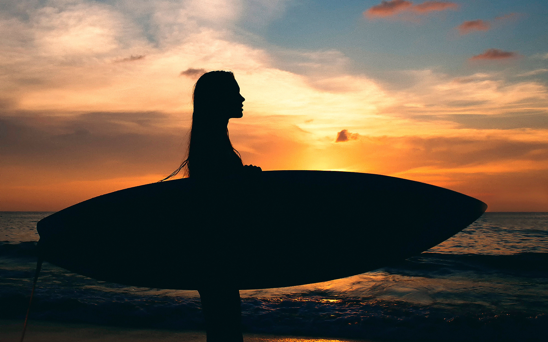 Girl Surfing Wallpaper Sunset - HD Wallpaper 