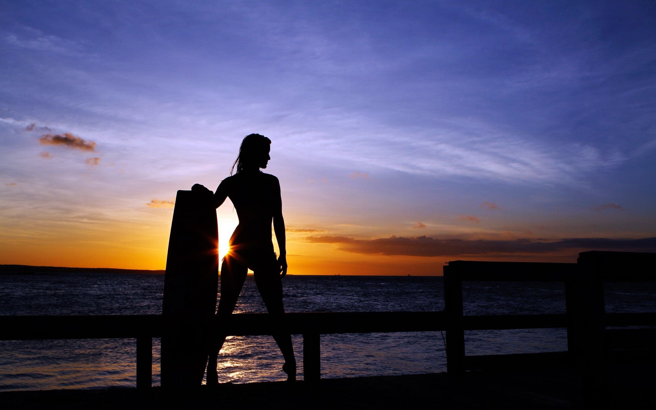 Surfer Girl - Wallpaper - HD Wallpaper 