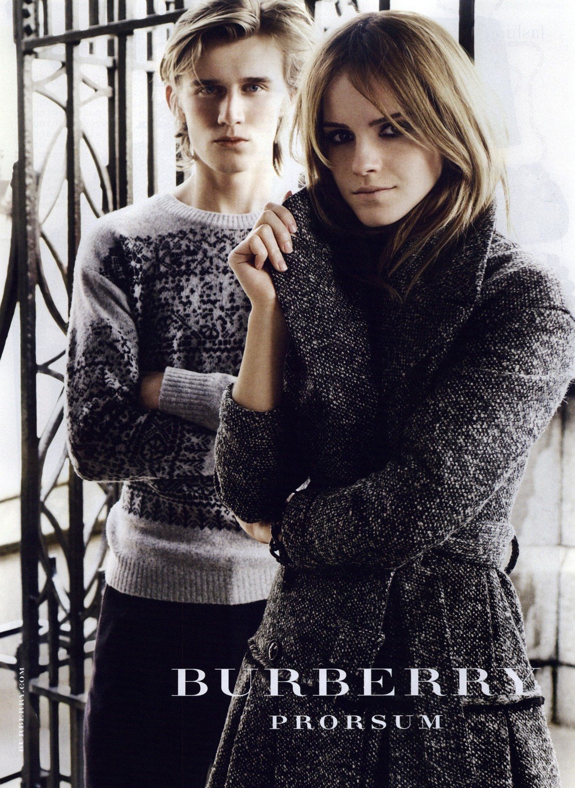 Burberry Prorsum Emma Watson - HD Wallpaper 
