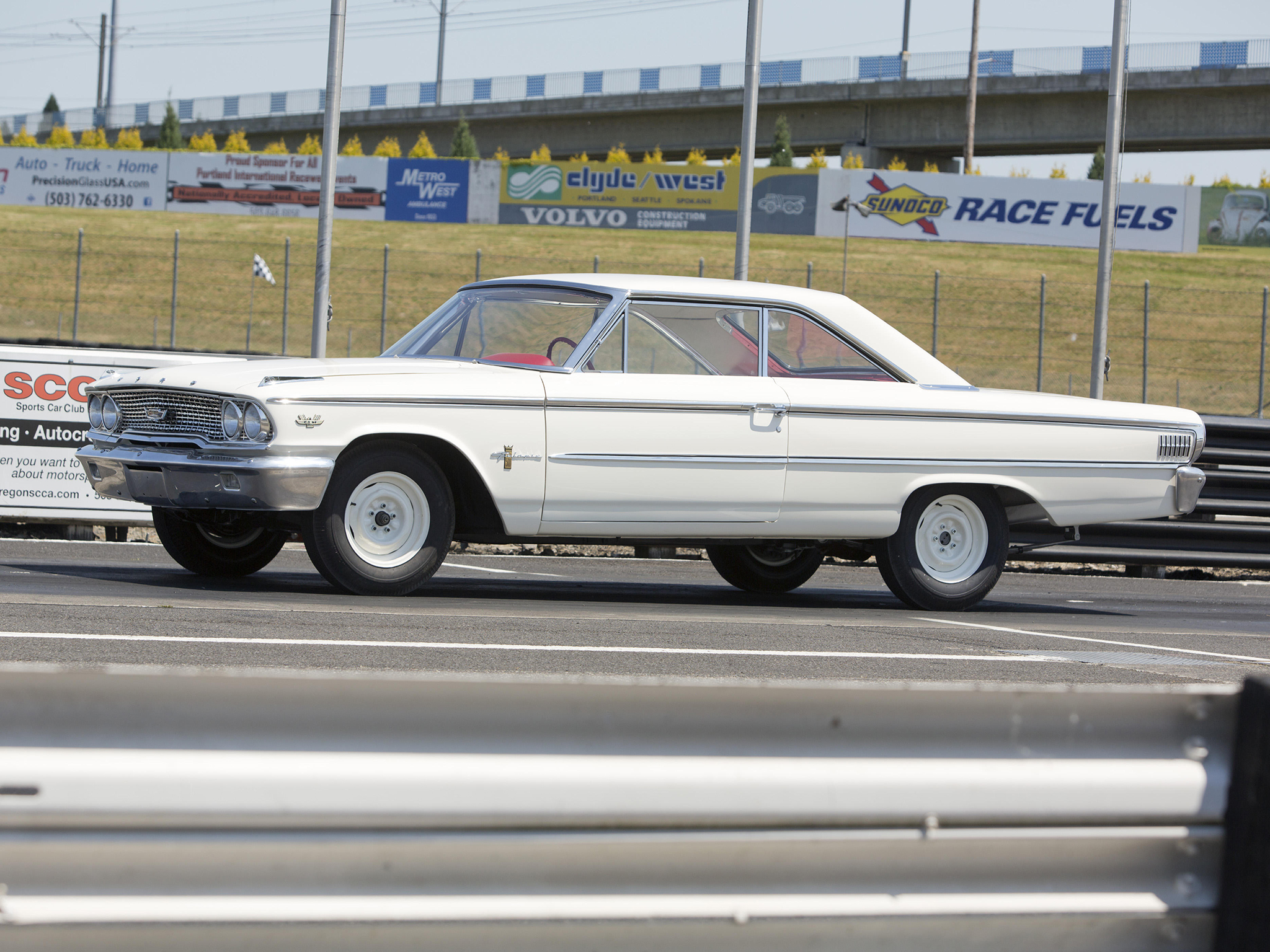 Ford Galaxie - HD Wallpaper 