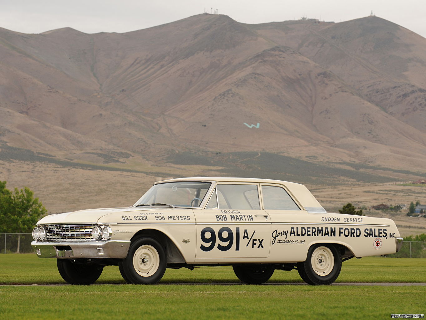 Ford Galaxie - HD Wallpaper 