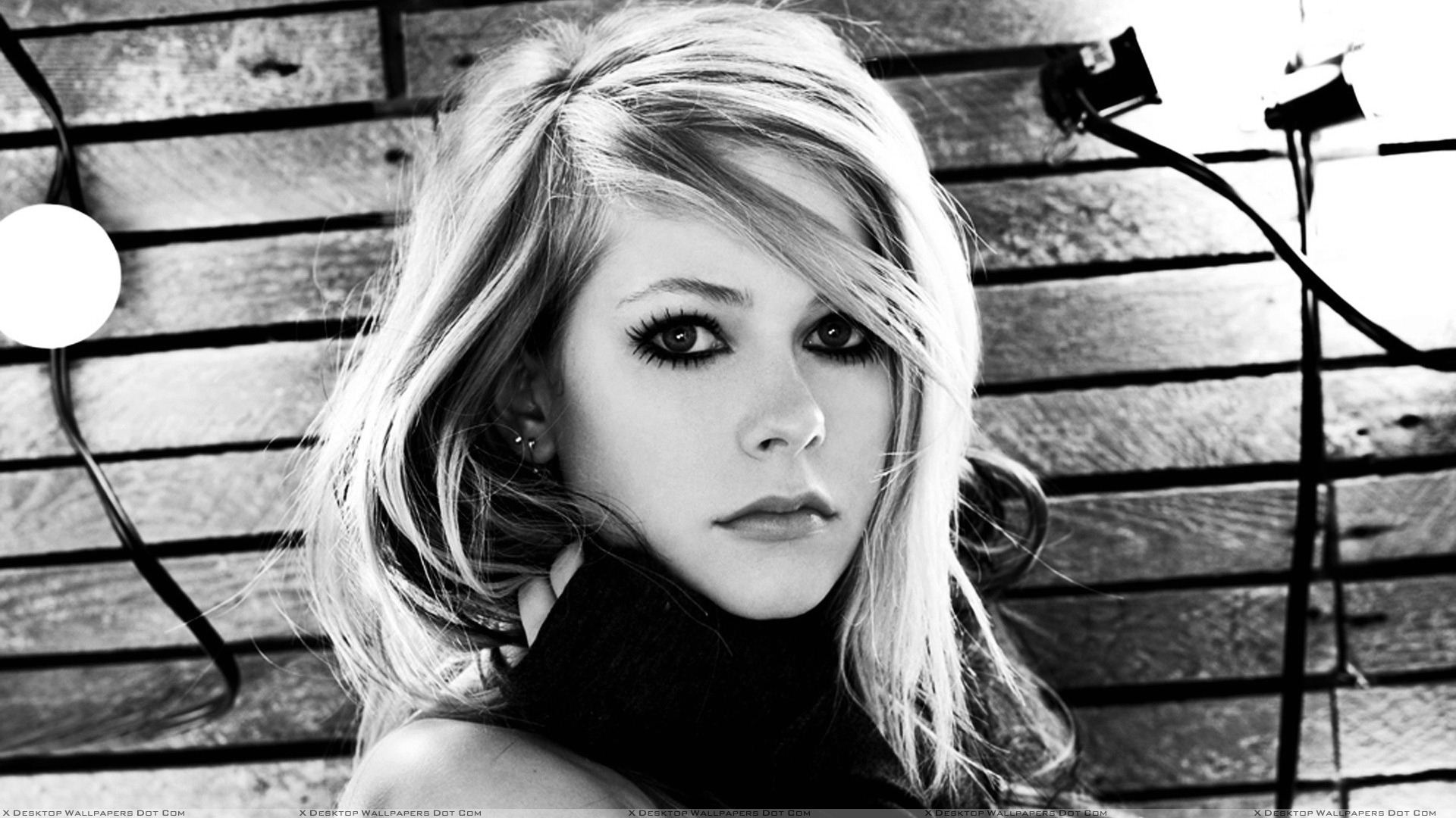 Avril Lavigne Hd Black And White - HD Wallpaper 