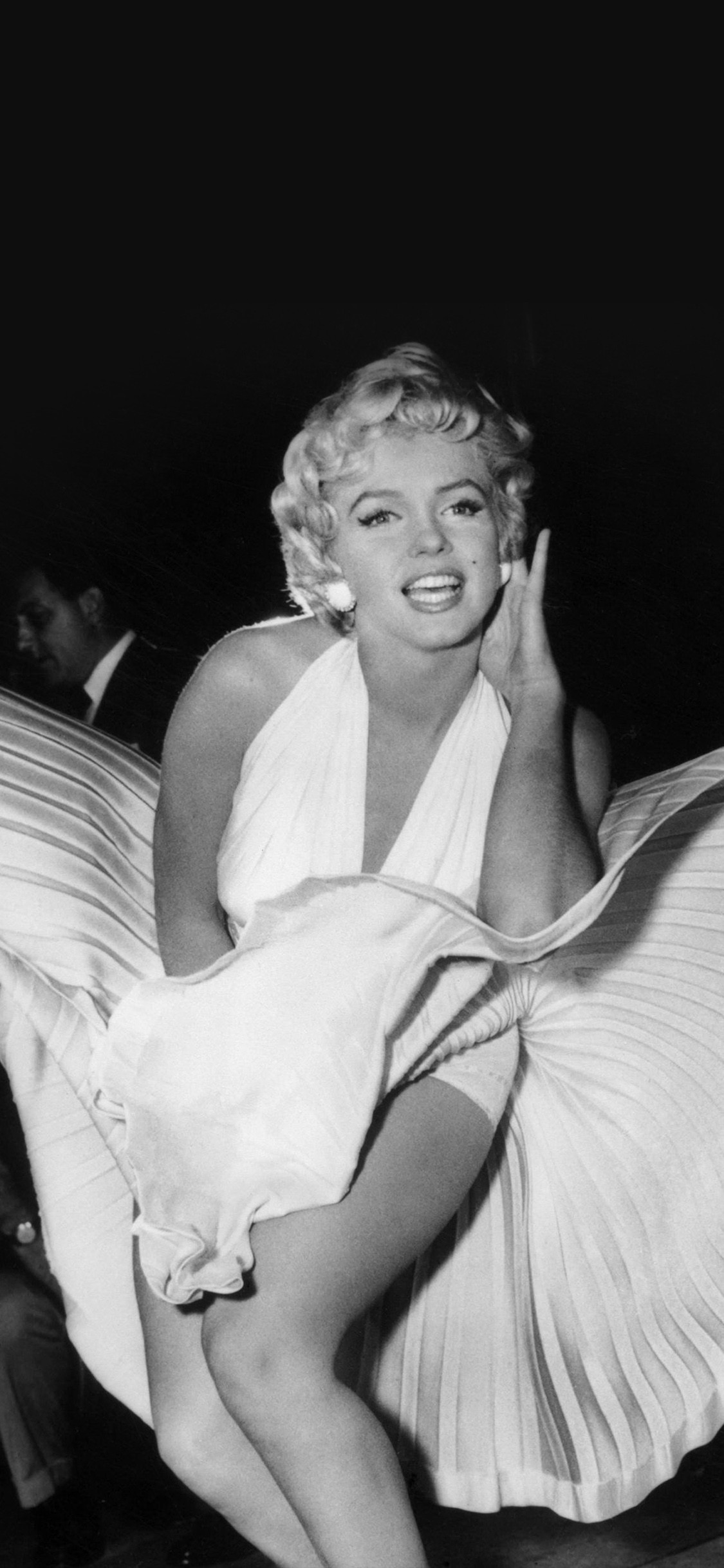Computer Marilyn Monroe Wallpapers Desktop Backgrounds Marilyn Monroe Wallpaper Phone 1125x2436 Wallpaper Teahub Io