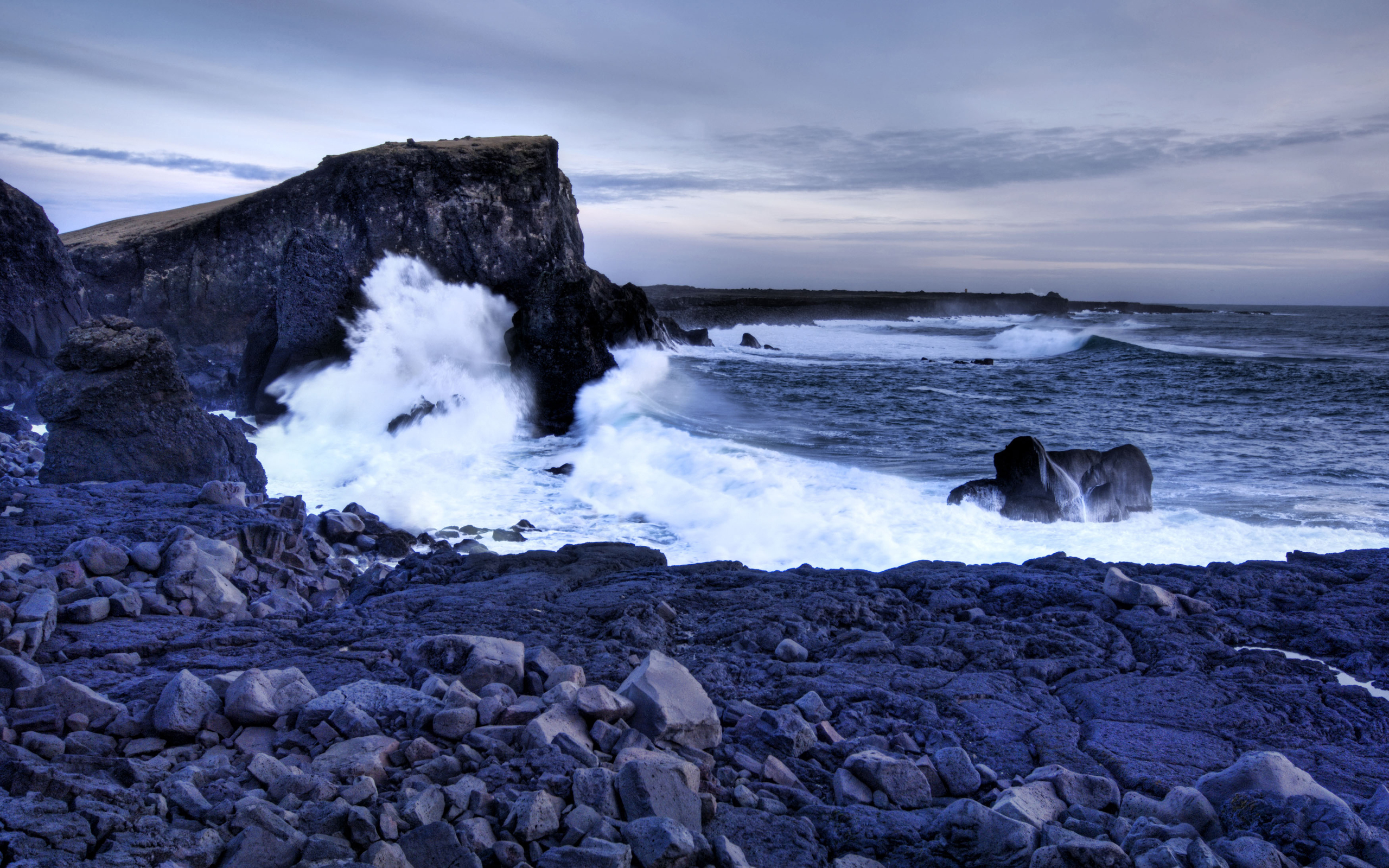 Iceland Beach Wallpaper - HD Wallpaper 