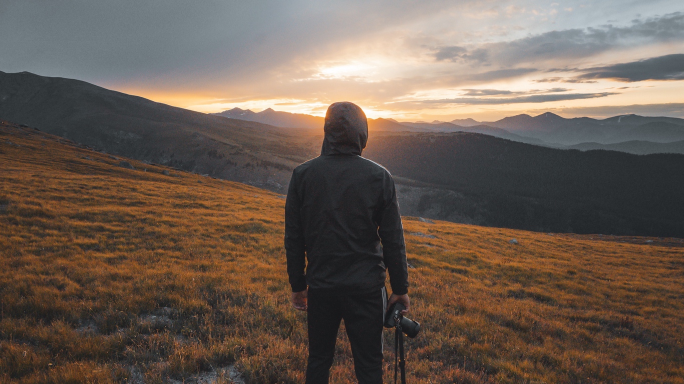 Wallpaper Photographer, Mountains, Sunset, Landscape, - Заставки На Телефон Люди - HD Wallpaper 