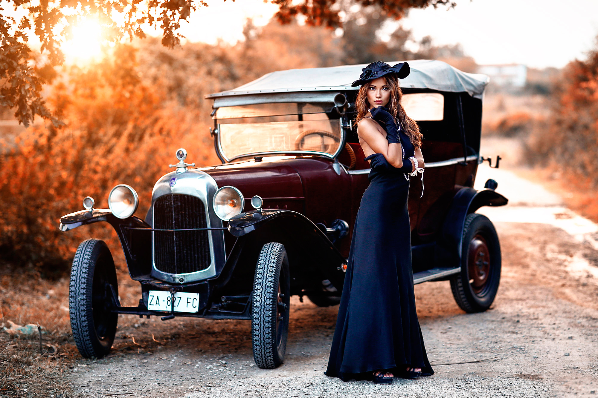 Vintage Girl Wallpaper - HD Wallpaper 