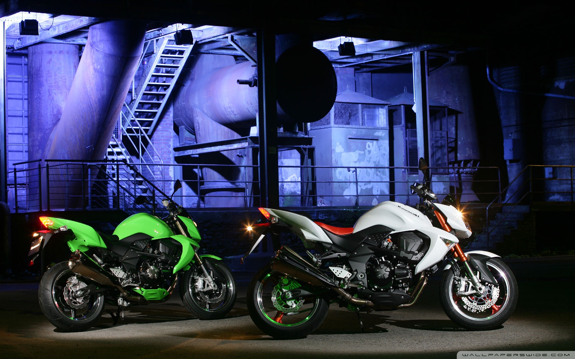Kawasaki Z1000 - HD Wallpaper 