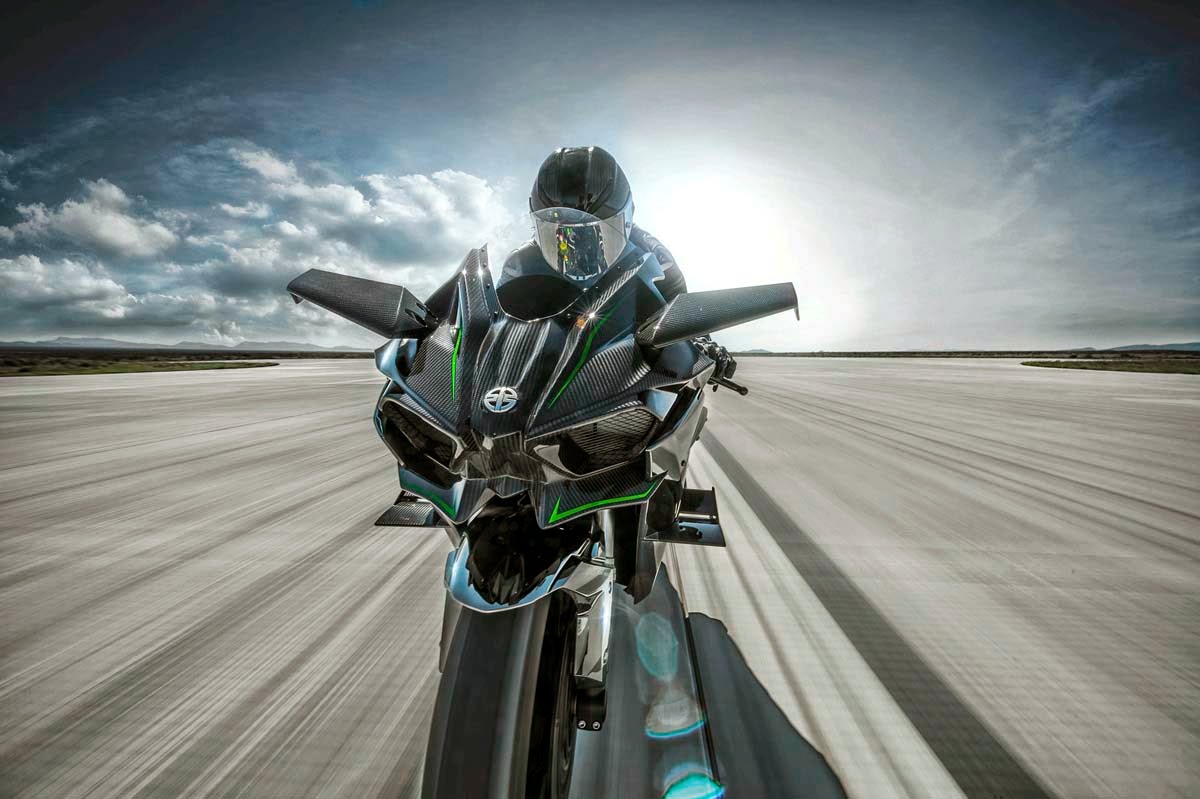 Another 2015 Kawasaki Ninja H2r Front View Hd Wallpaper - Kawasaki Ninja H2r Hd - HD Wallpaper 