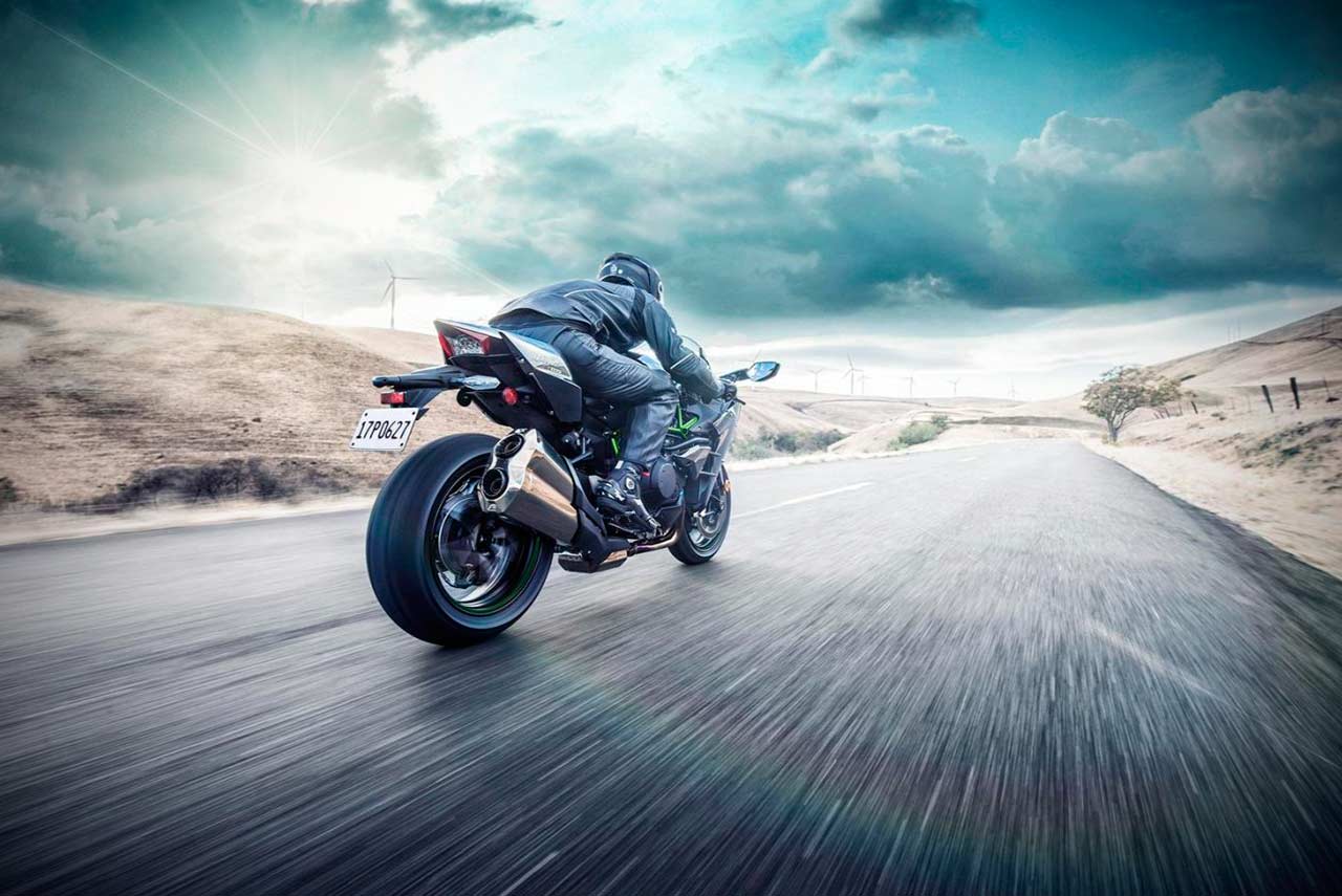 2019 Kawasaki Ninja H2 Rear Quarter - Motorcycle - HD Wallpaper 